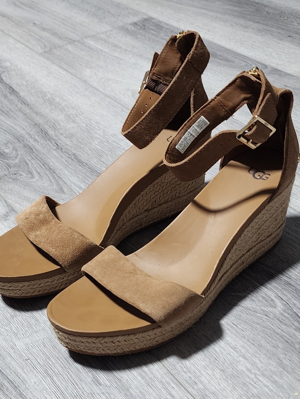 NWOB UGG Aylani Espadrille Brown Suede Wedge Sandals Heels Womens Size 11